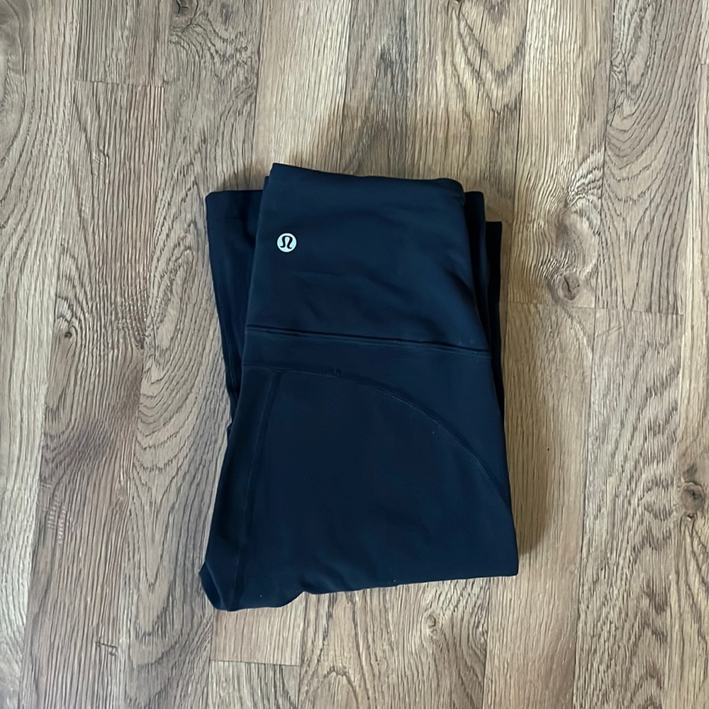 Lululemon Groove Pant Nulu Super High Rise Flare Black size 2 like new